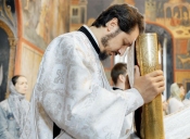 Епископ Фома совершил Божественную литургию в Никольском храме с. Озерецкое Дмитровского городского округа